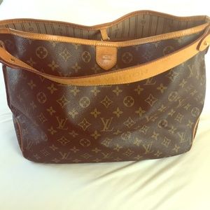Louis Vuitton Delightful PM